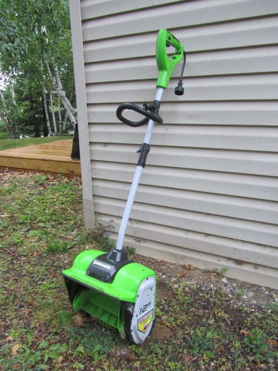 Greenworks 12" Electric Snow Shovel