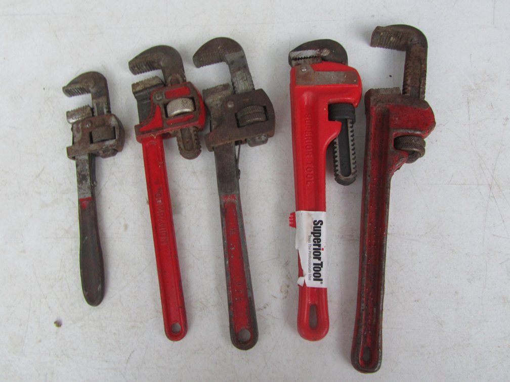 (5) Pipe Wrenches