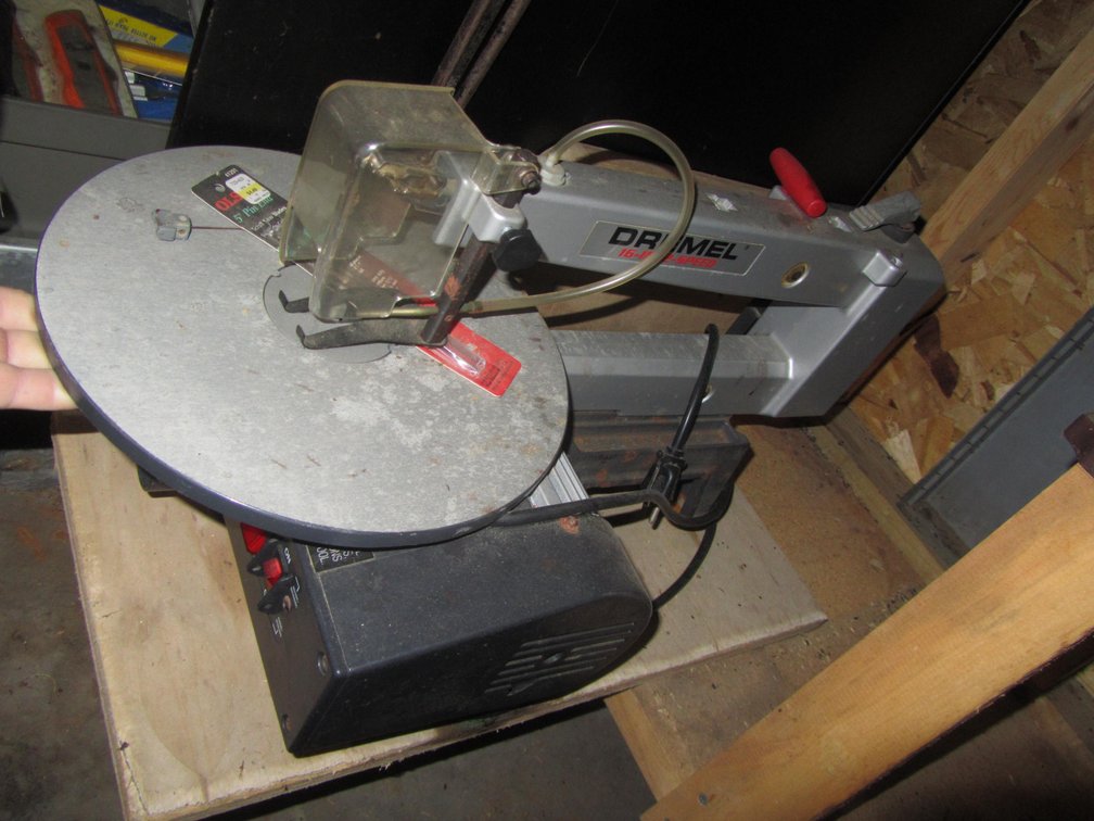 Dremel 16" 2-Speed Band/Scroll Saw