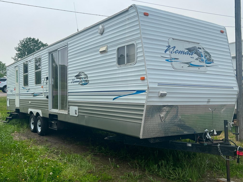 2005 Nomad 24' Travel Trailer