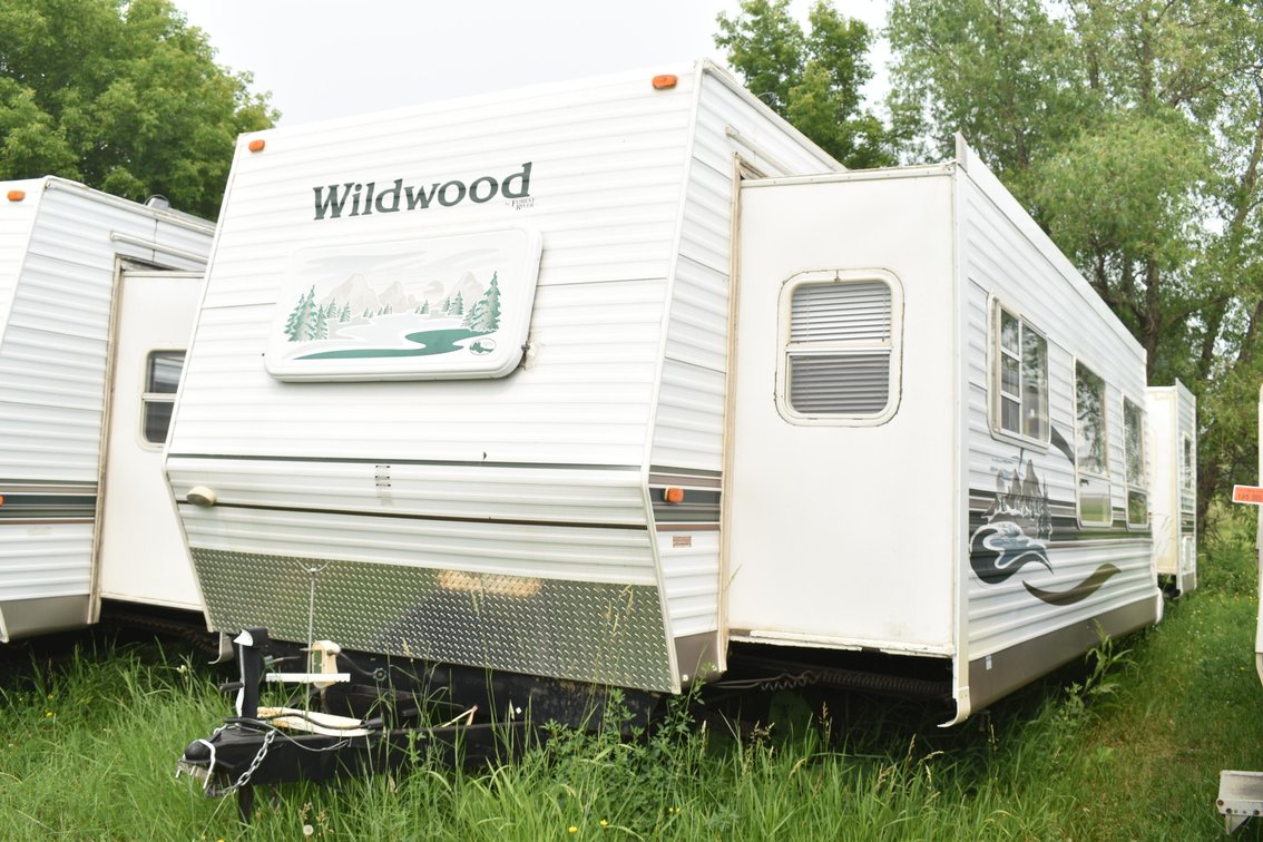 2005 Forest River By Wildwood 30' Travel Trailer