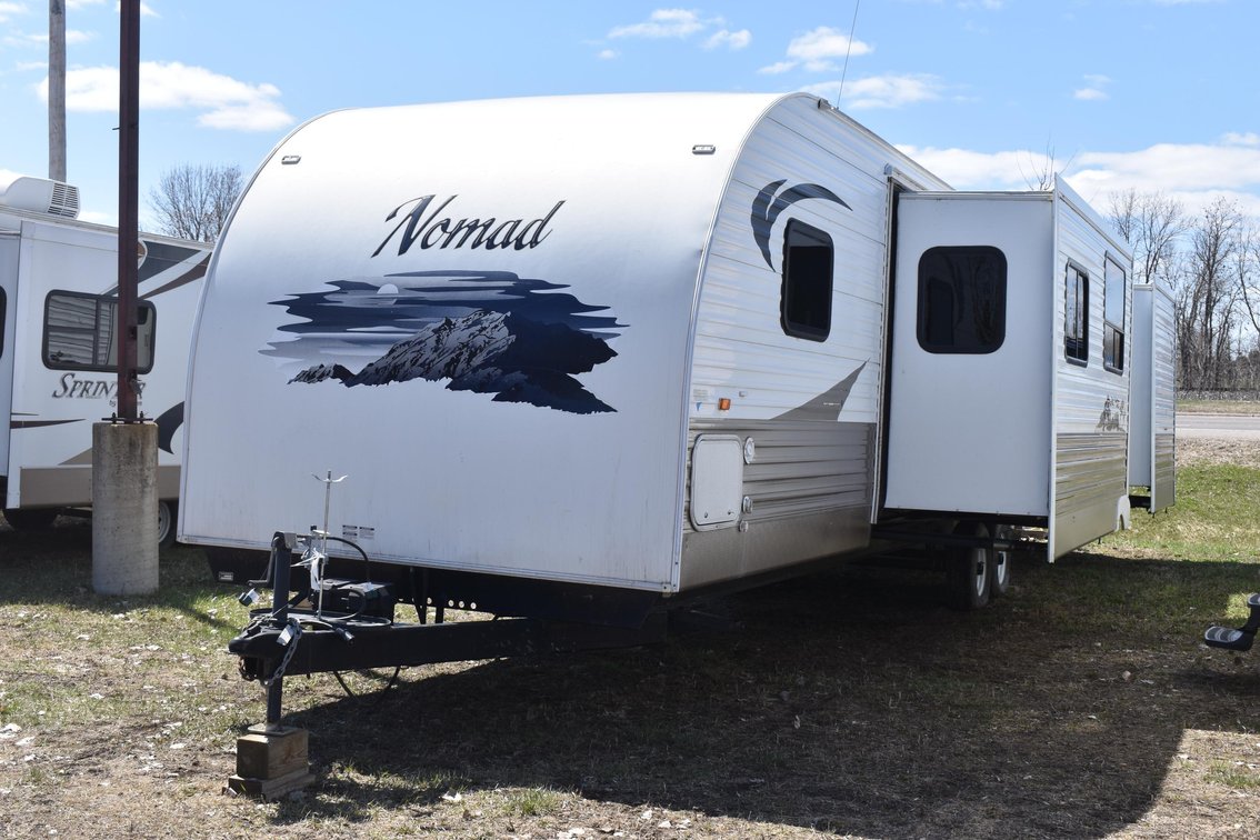 2011 Nomad By Layton 35' Travel Trailer