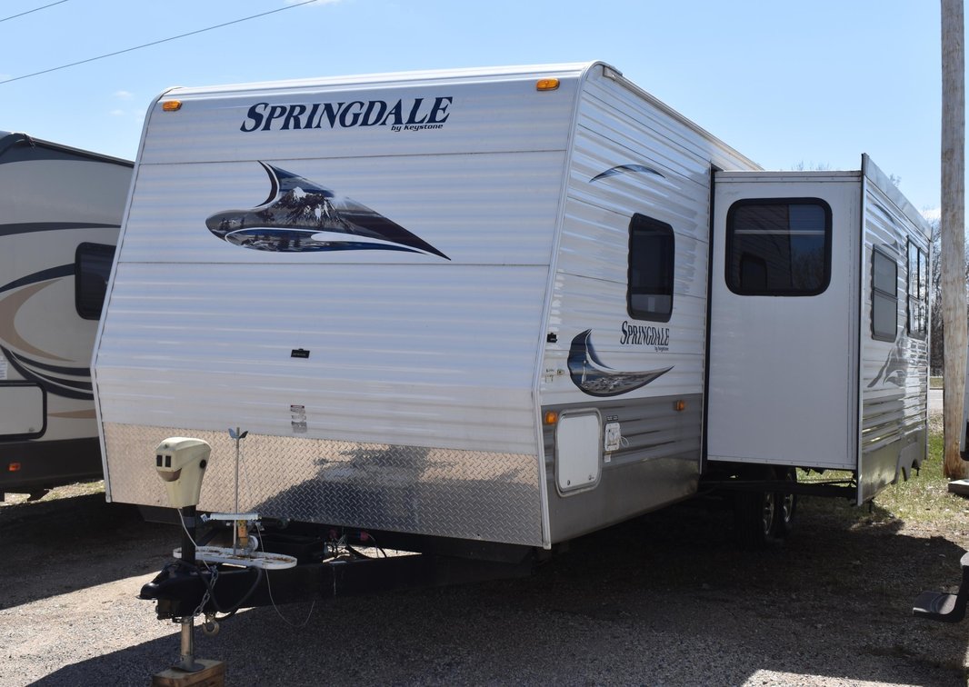 2011 Springdale By Keystone 29' Travel Trailer