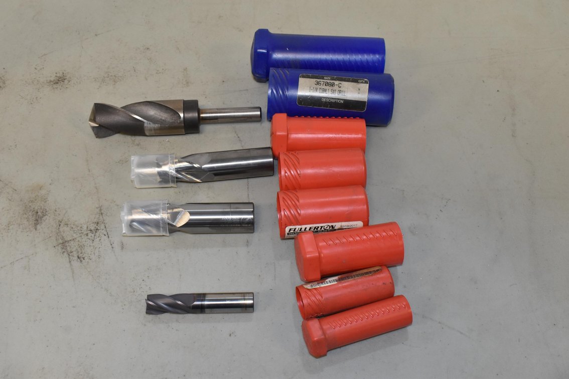(4) End Mills and Drill Bits