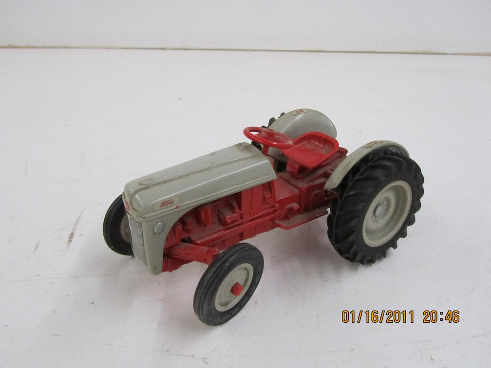 Ertl Die Cast Ford Tractor