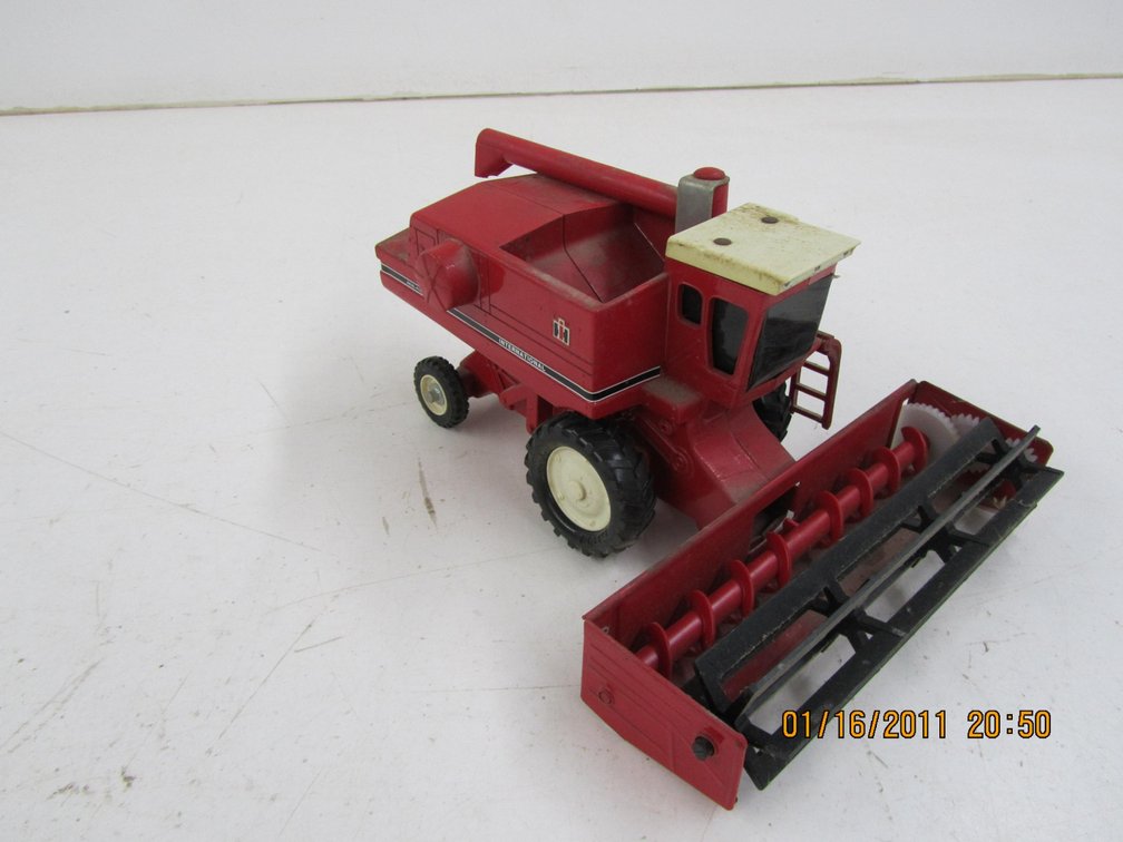 International Axial-Flow Combine Die Cast