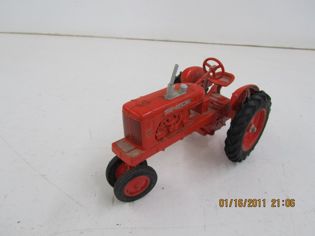 Ertl Allis-Chalmers WD45 Die Cast Tractor
