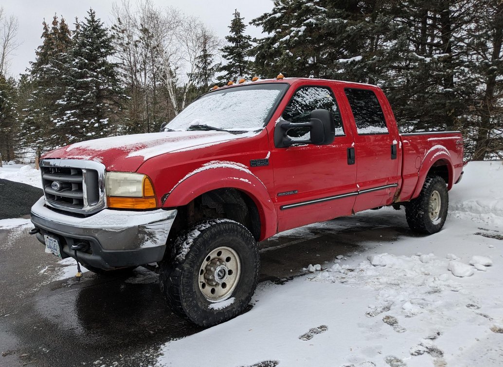 2000 Ford F-350 XLT Super Duty 4-Door Quad Cab