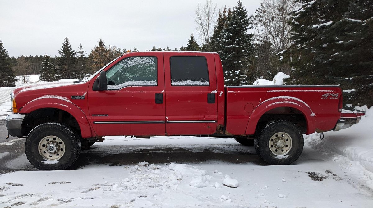 2000 Ford F-350 XLT Super Duty 4-Door Quad Cab