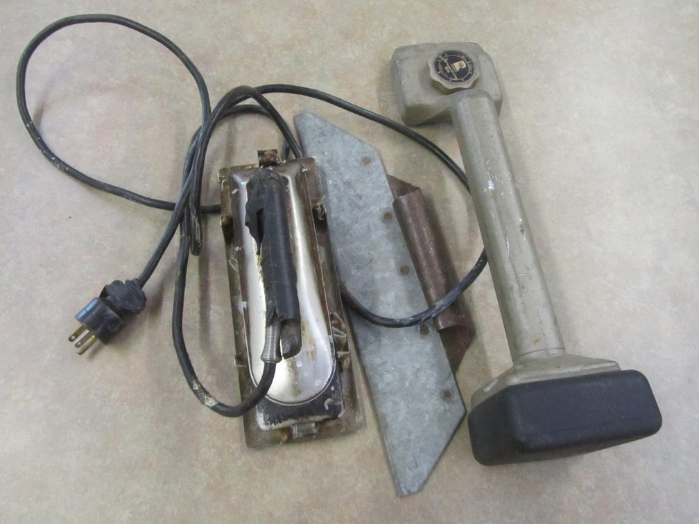 Electric Carpet Seamer And Kicker