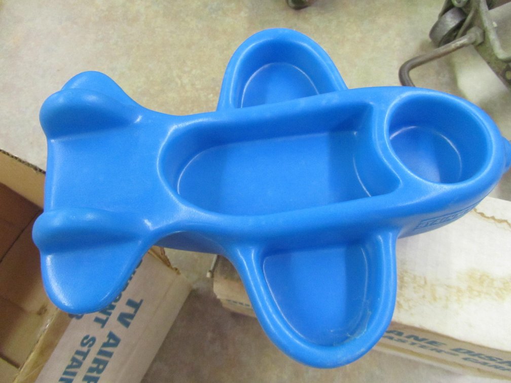 Dupont Stainmaster Carpet TV Airplane Dish