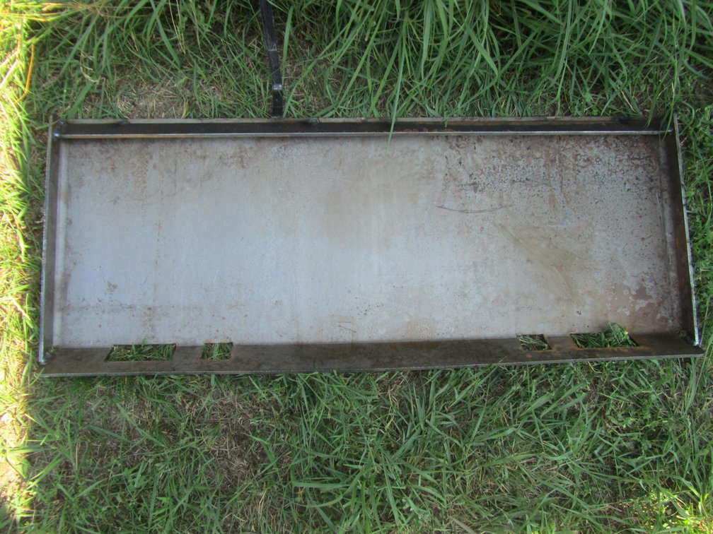 Closed Weldable Quick Attach Plate