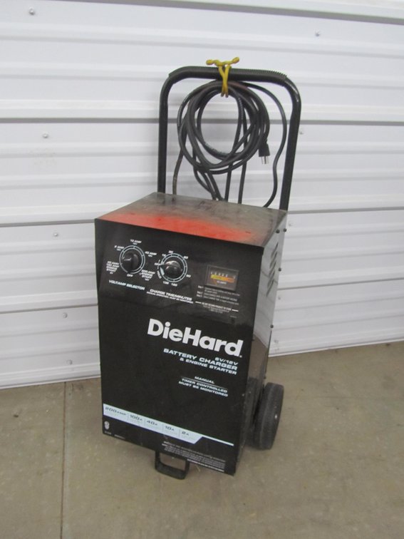 Die Hard 6v/12v Battery Charger And Engine Starter