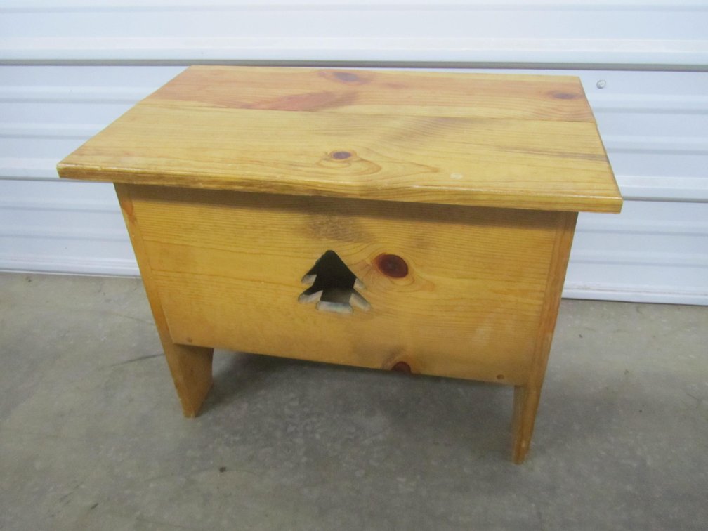Wood Storage Chest/Bench