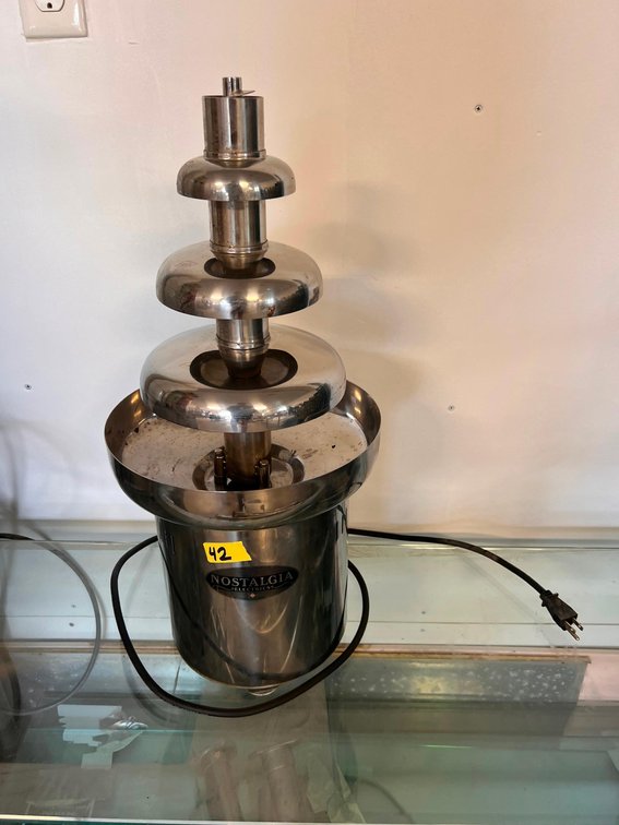 Nostalgia Fondue Maker