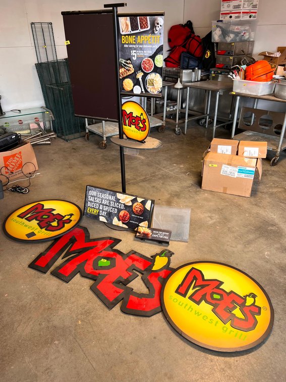  Moe's Advertising Signage