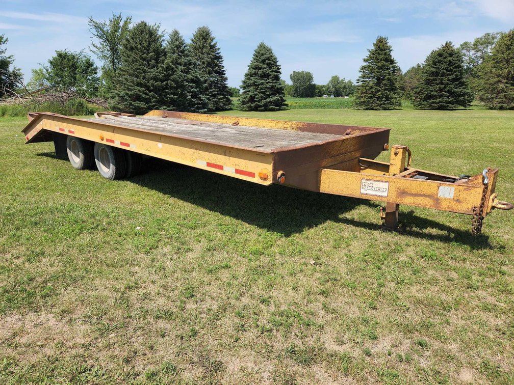 2002 BELSHE INDUSTRIES 24' EQUIPMENT TRAILER W/10K TANDEM DUAL AXLES D.O.T'D IN 2021