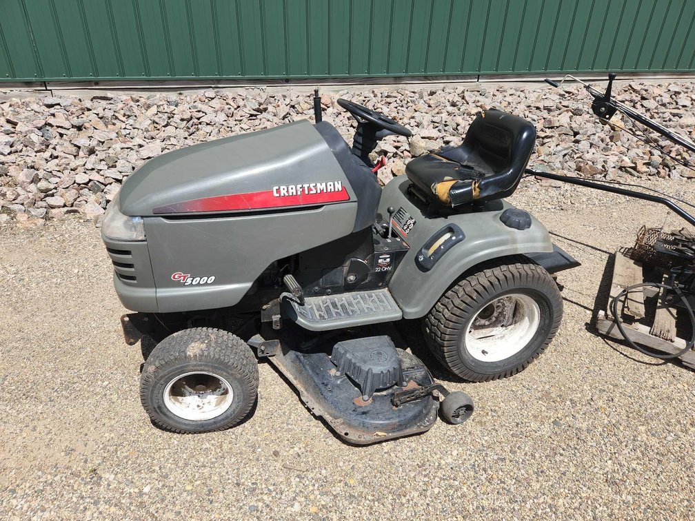 CRAFTSMAN GT5000 GARDEN TRACTOR W/BLOWER & WEIGHTS