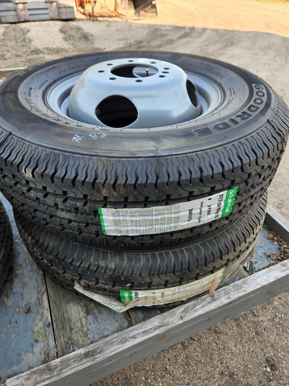 2-235/80R16 10 PLY TIRES ON DUAL RIM 2X THE MONEY