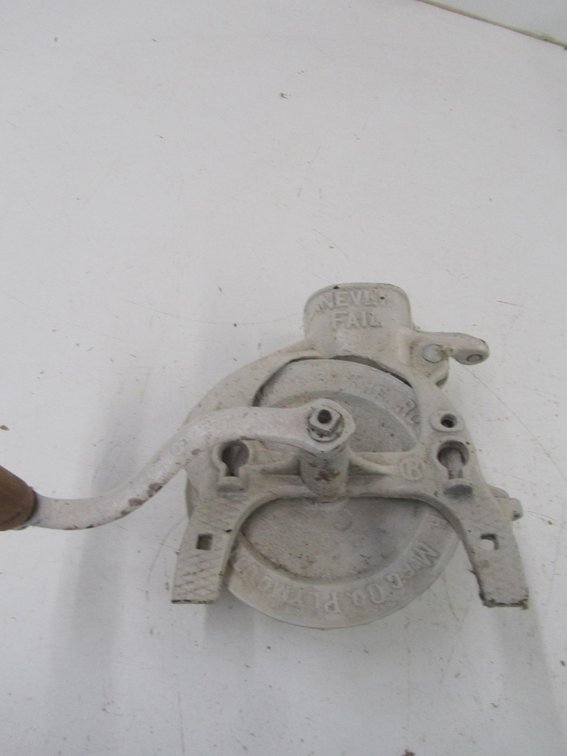 The Root-Heath M.F.G. Co. Corn Shucker