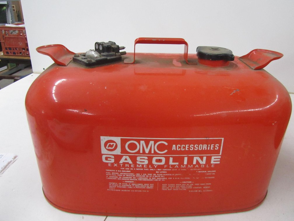 OMC 6 Gallon Boat Gas Tank
