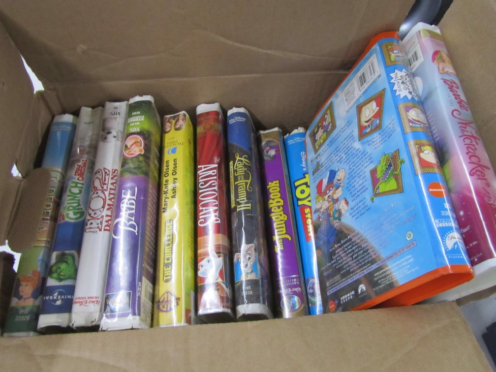 (12) VHS Kids Movies