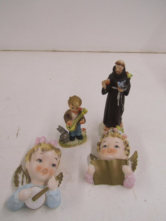 (4) Ceramic Figures