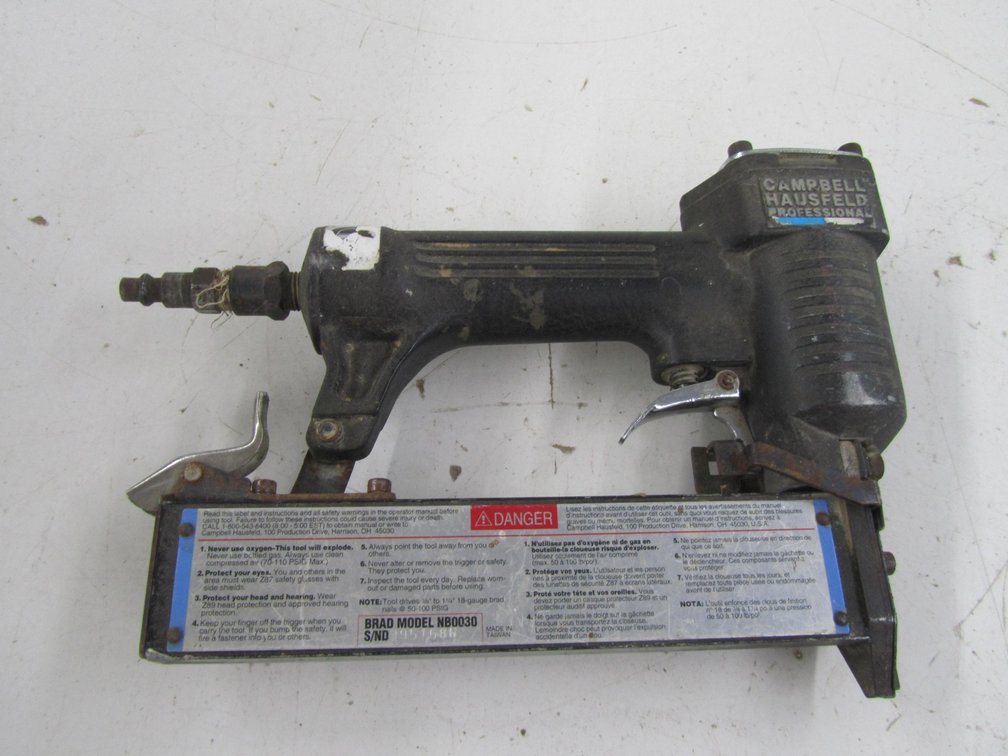Campbell Hausfeld Pneumatic Brad Nailer
