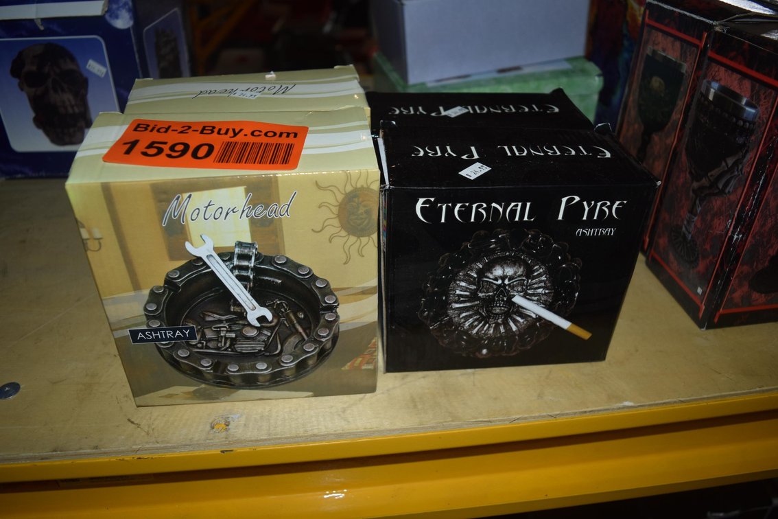 (4) Ashtrays