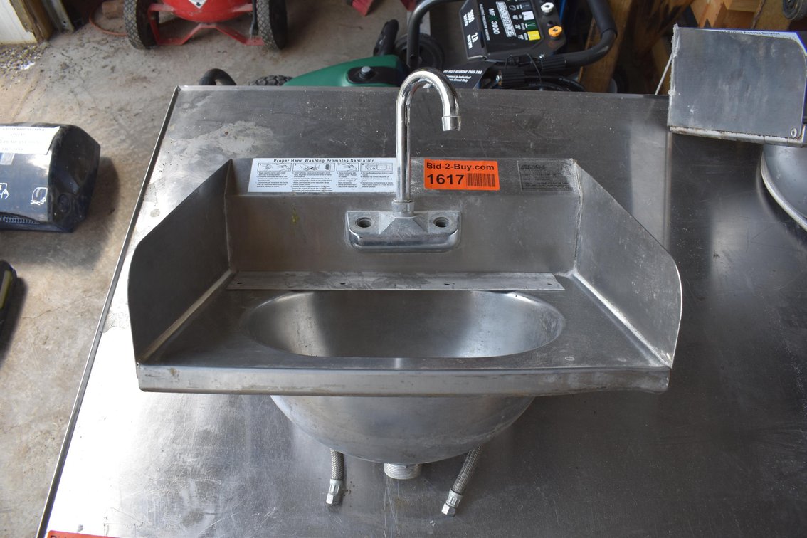 (4) Eagle Hand Wash Station