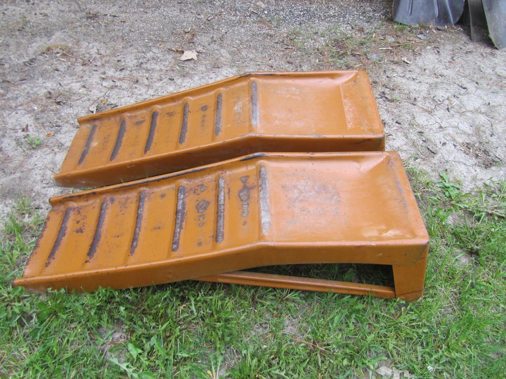 (2) Metal Ramps