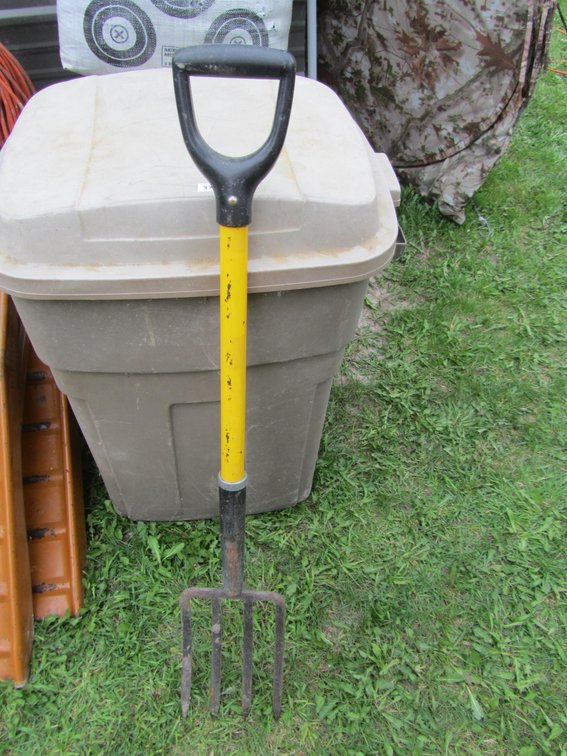 4-Tine Pitchfork