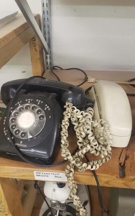 2 vintage phones
