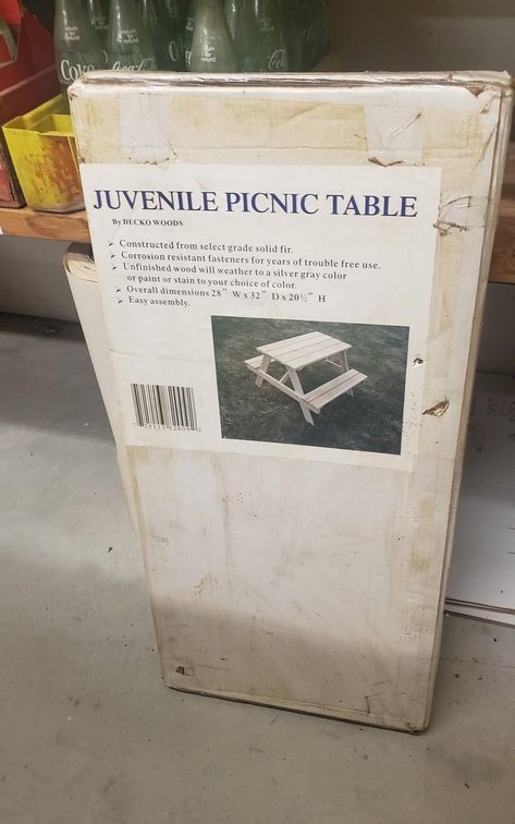 Childs Picnic table NEW