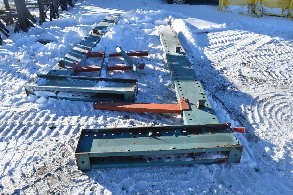 (2) Cantilever Racking Uprights