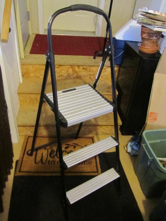 Costco 3 Step Folding Ladder
