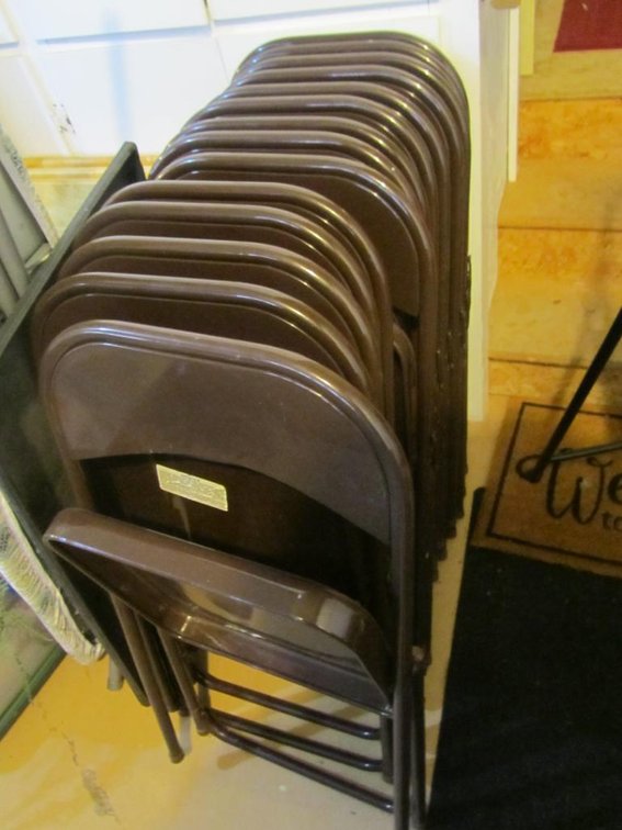 14 Metal Folding Chairs