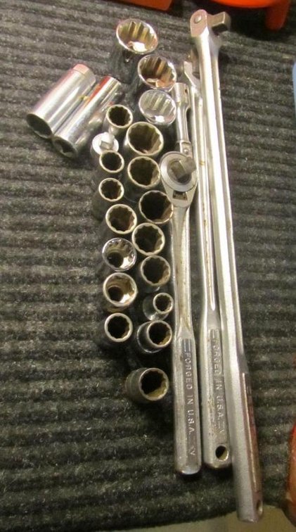 Assorted Craftsman Sockets