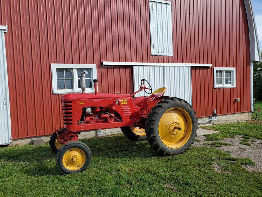 MASSY HARRIS 22 TRACTOR W/WIDE FRONT, RUNS AND DRIVES GREAT