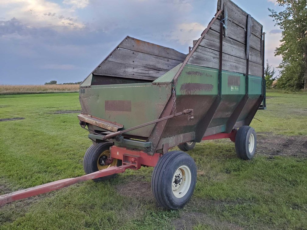 DAKON POWER WAGON W/RUNNING GEAR 