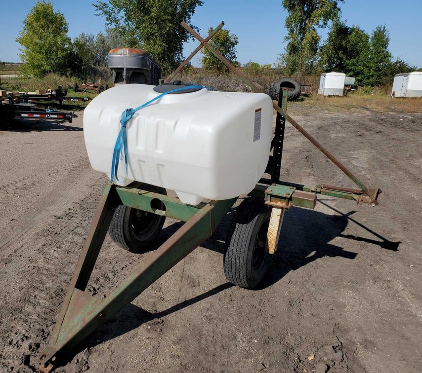 2 WHEEL SPRAYER CART W/155 GALLON TANK (TANK IS NEW) NO TIPS, NO PUMP