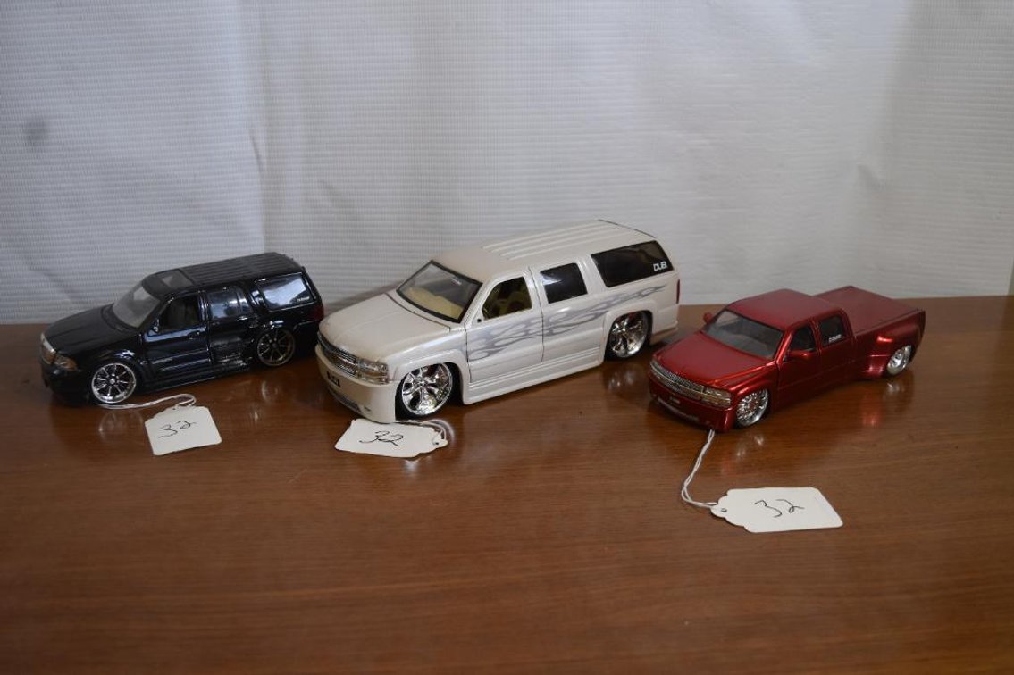 1/18 Scale Jada Suburban, 1/24 Jada 1999 Chevy Pickup And 1/24 Scale Jada 03' Lincoln