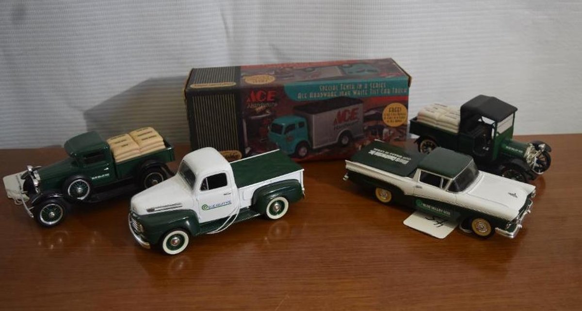(4) Liberty Classic Special Edition Trucks For Blue Valley Sod