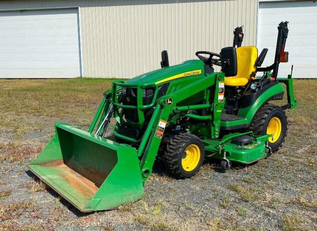 John Deere 1026R Garden Tractor & Attachments