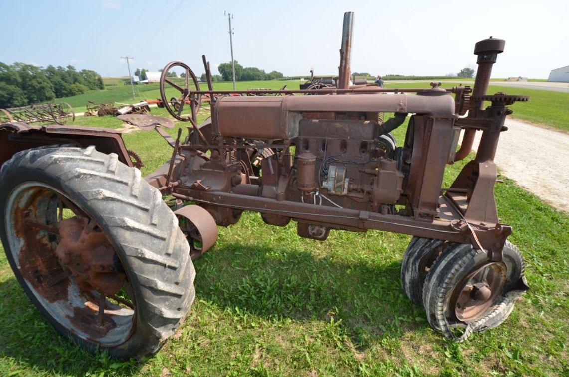 Farmall F-20 Tractor