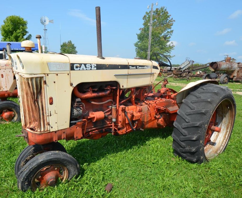 Case 730 Diesel Caseomatic Tractor