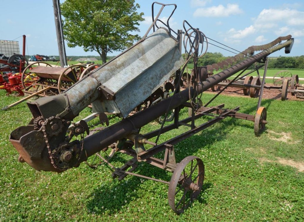 Tube Style Grain Elevator on Transport