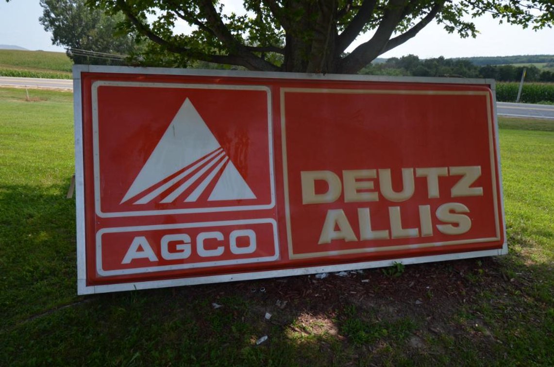 Agco Deutz Allis Sign