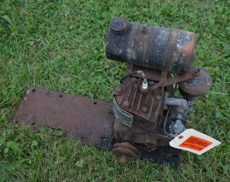 Briggs N Stratton Model N Engine
