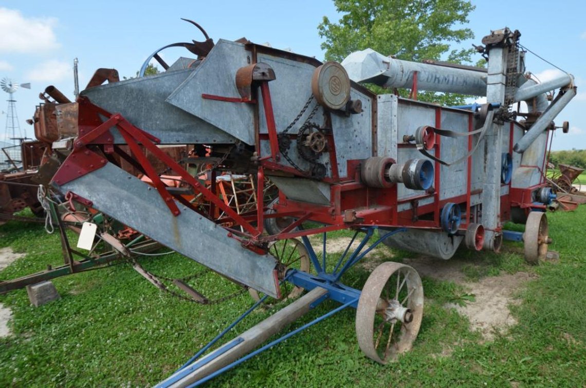 McCormick-Deering 22" Thrashing Machine